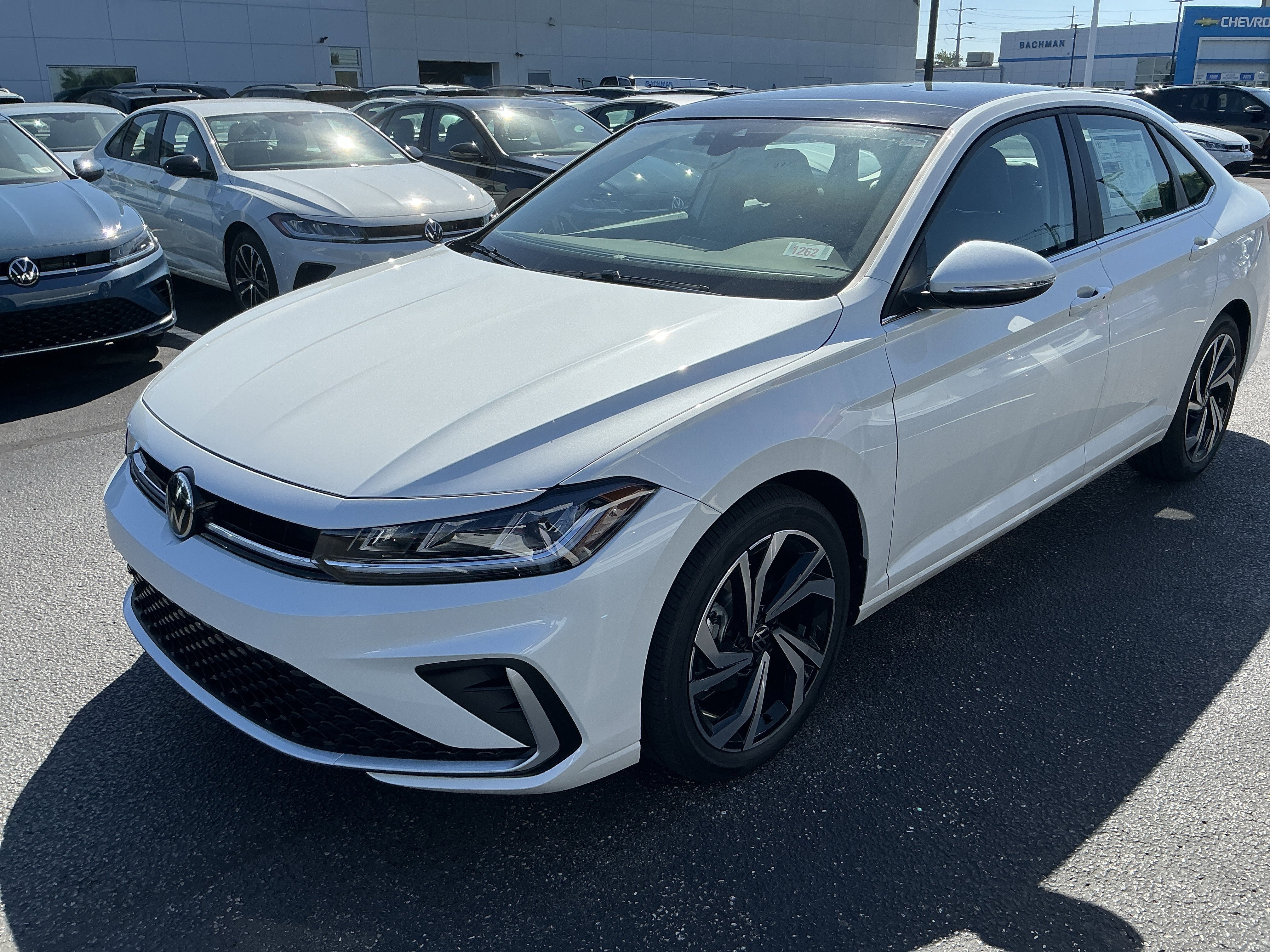 New 2026 Opal White Pearl Volkswagen SEL image 4