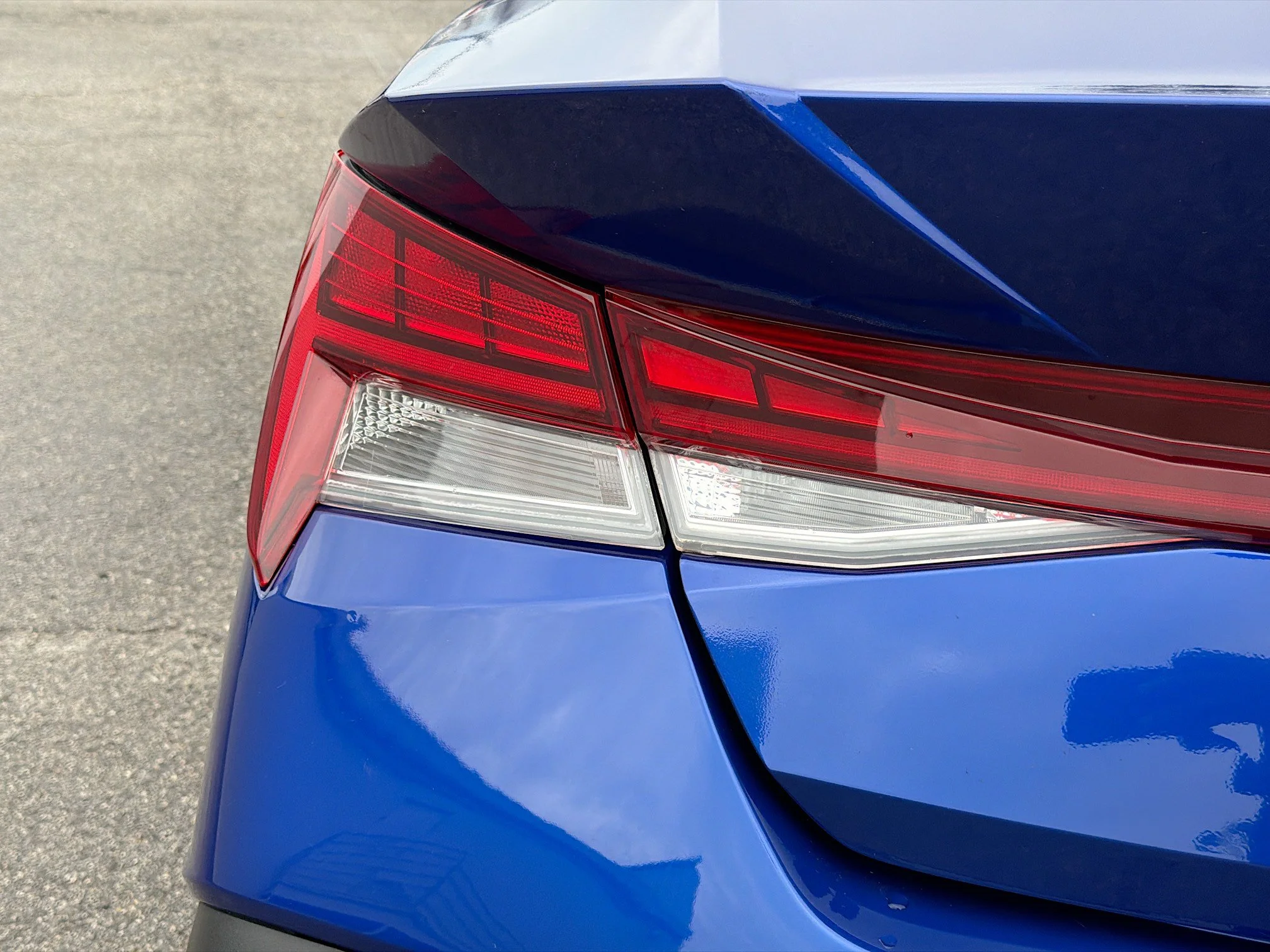 Used 2025 Intense Blue Hyundai Limited image 10