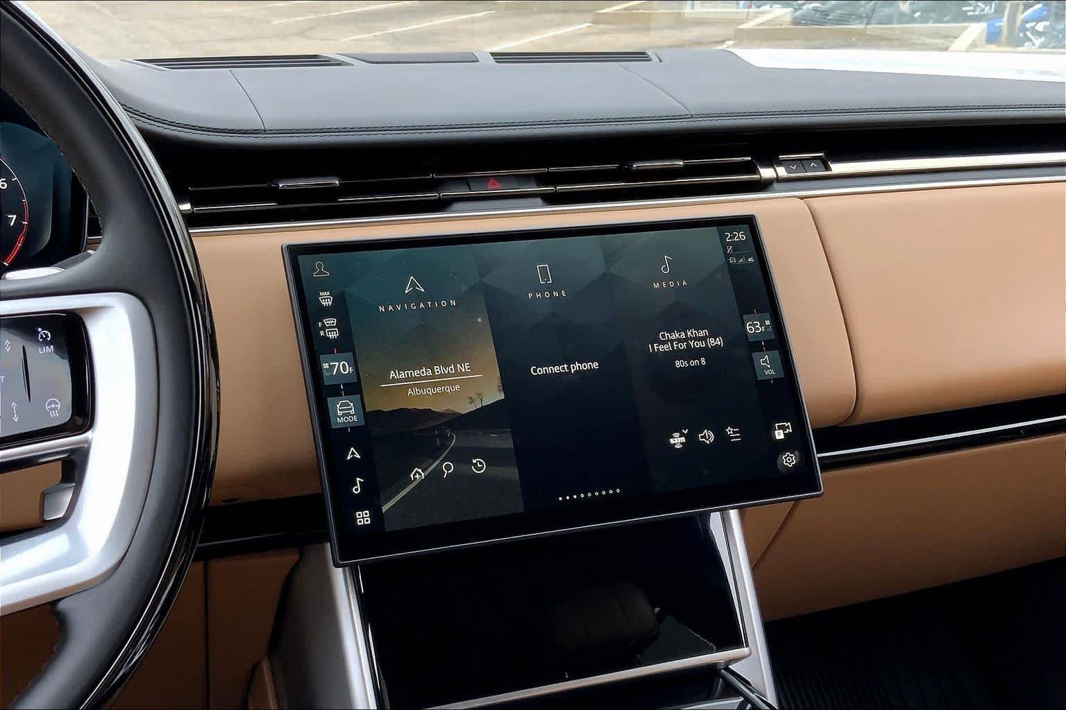 New 2025 Carpathian Grey Land Rover SE image 6