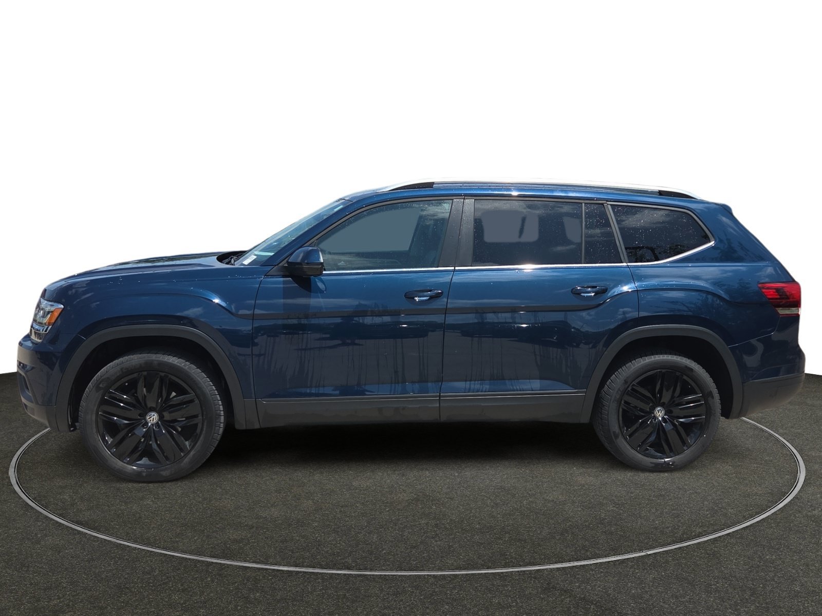 Used 2018 Volkswagen Atlas SE w/Tech with VIN 1V2LR2CA9JC580155 for sale in Clive, IA