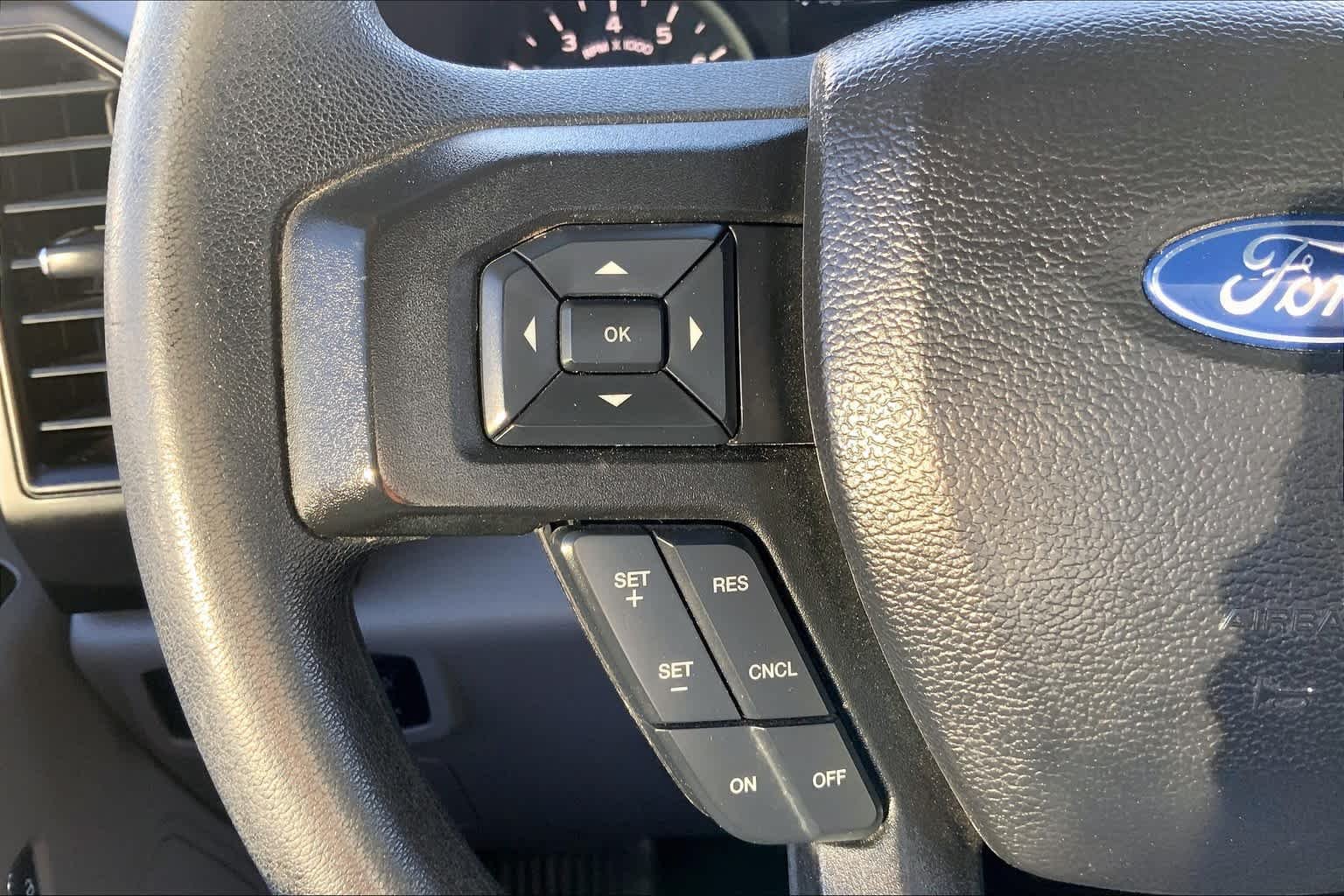 Used 2017 Oxford White Ford XL image 24