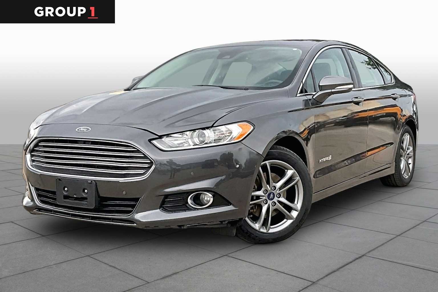 Pre-Owned 2015 Ford Fusion Hybrid Titanium Hybrid FWD 4dr Car