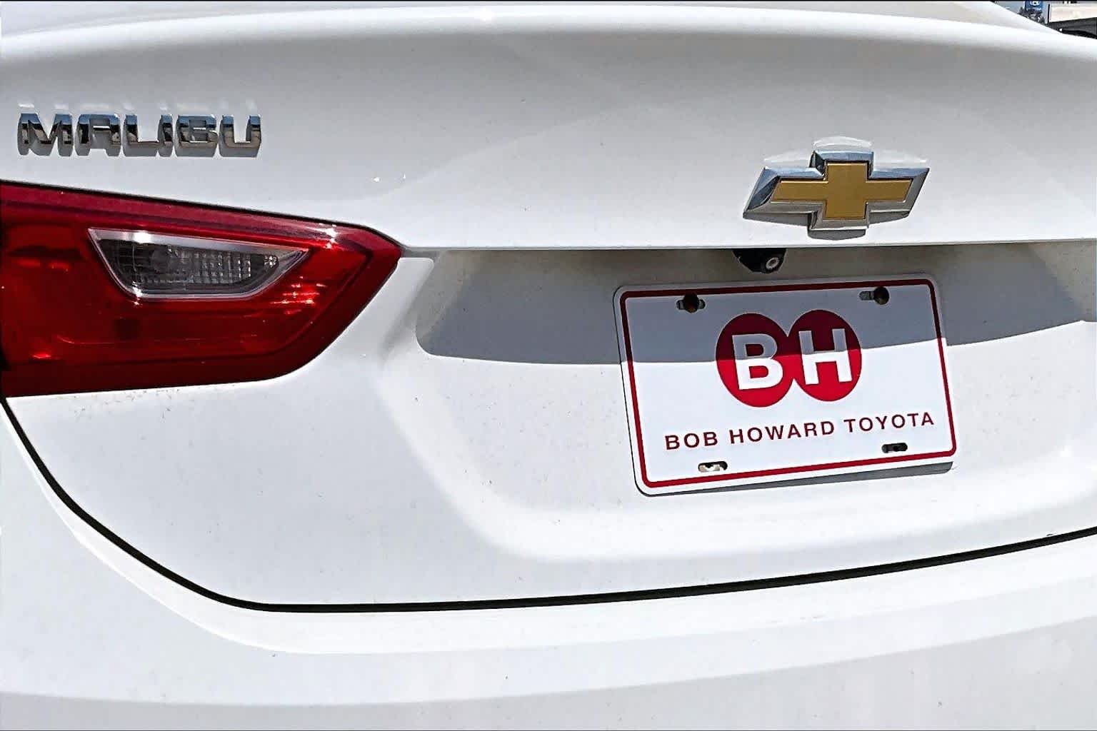 Used 2016 Summit White Chevrolet LS image 29