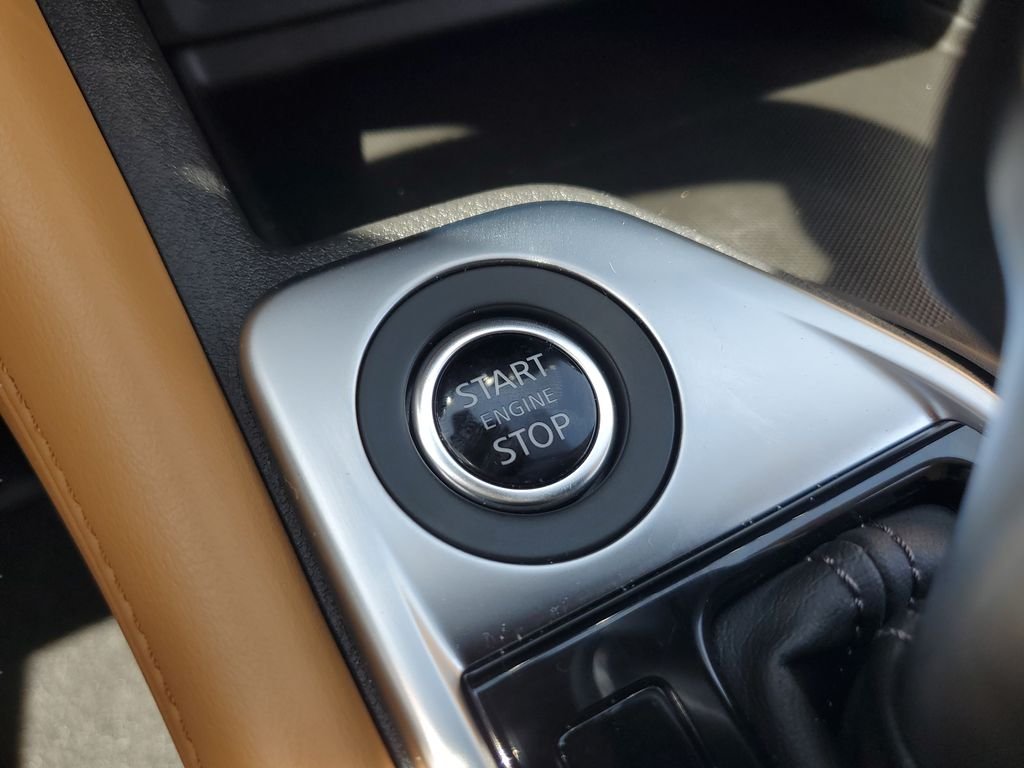 Used 2025 White Nissan SV image 22