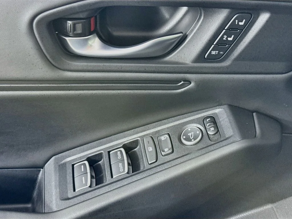 Used 2025 Gray Honda EX-L image 22