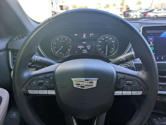 Used 2022 Crystal White Tricoat Cadillac Premium Luxury image 29