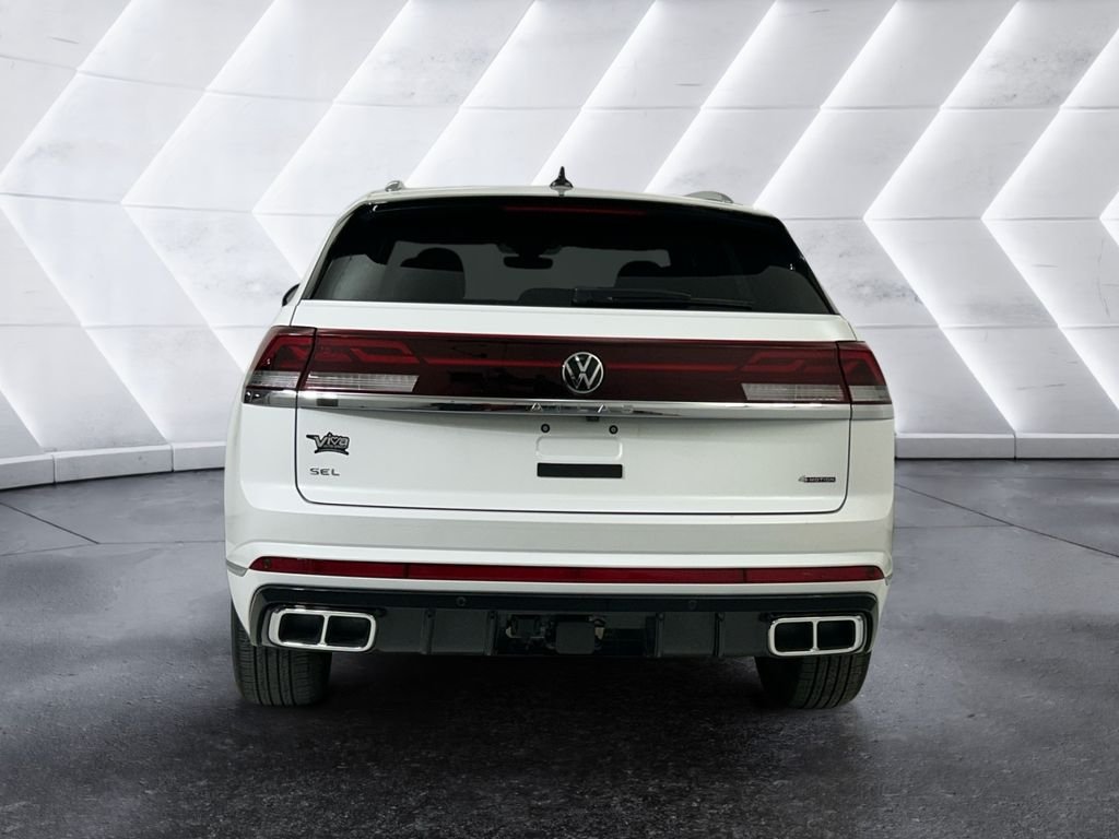 Used 2024 White Volkswagen 2.0T SEL R-Line image 5