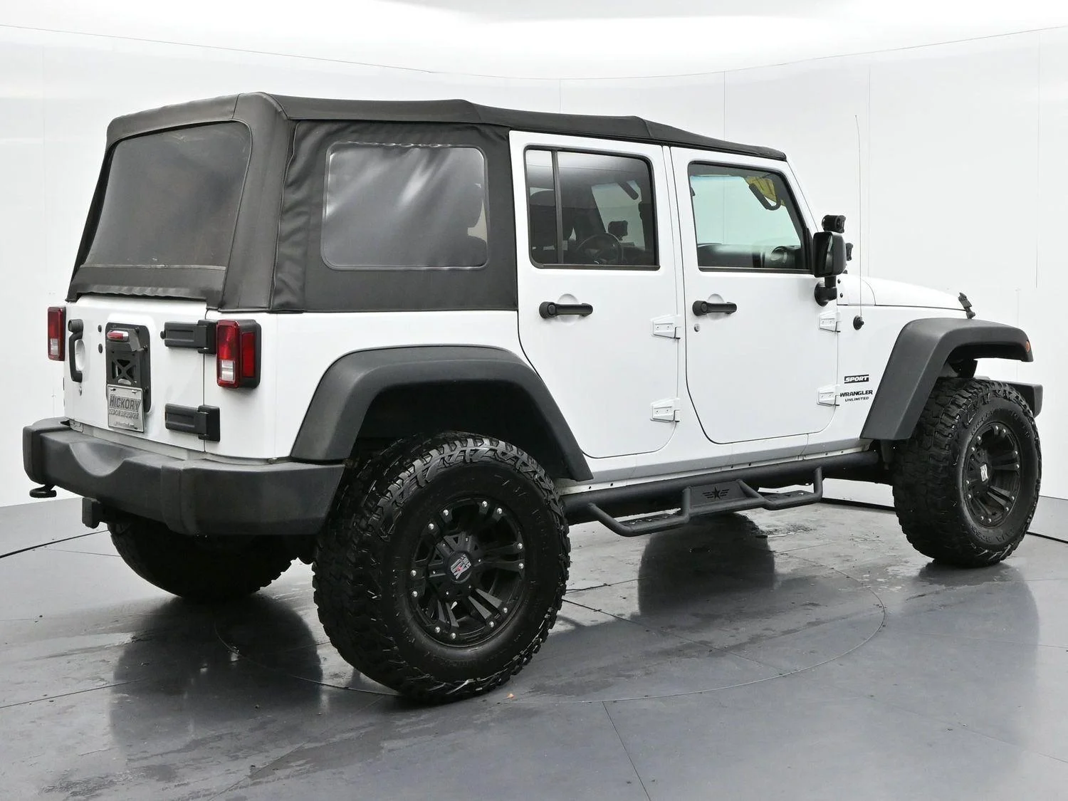 Used 2017 Bright White Clearcoat Jeep Sport image 7