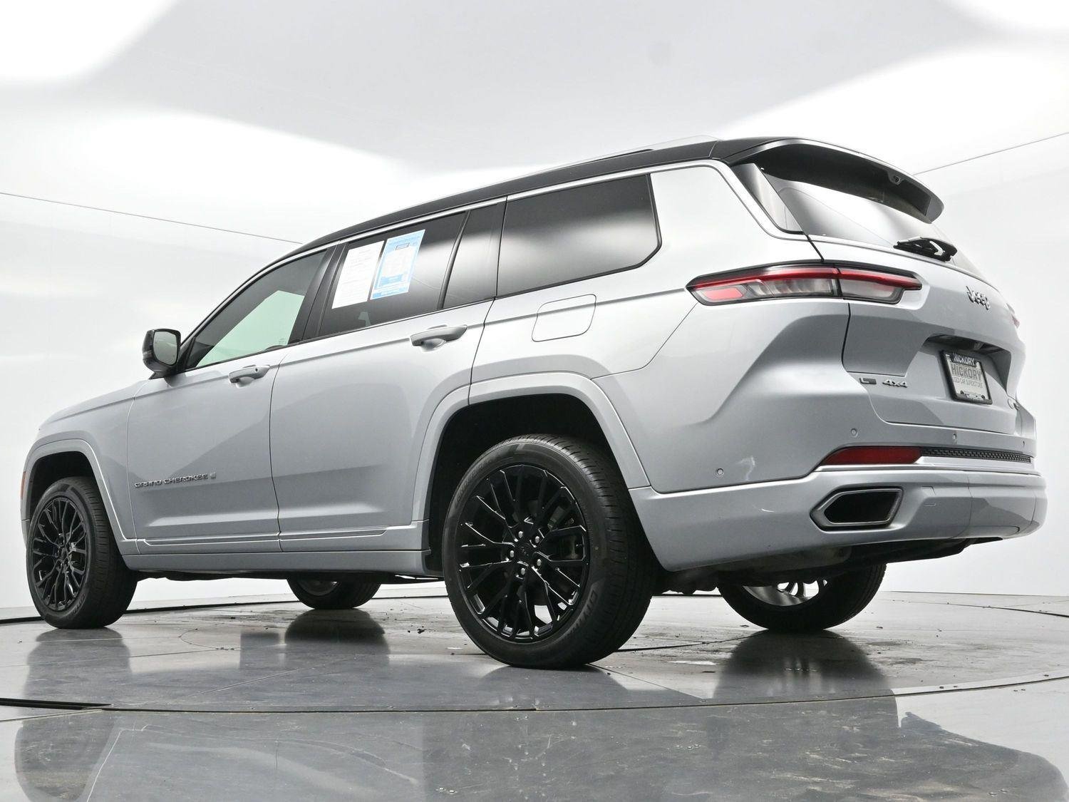 Used 2023 Silver Zynith Jeep Summit Reserve image 46