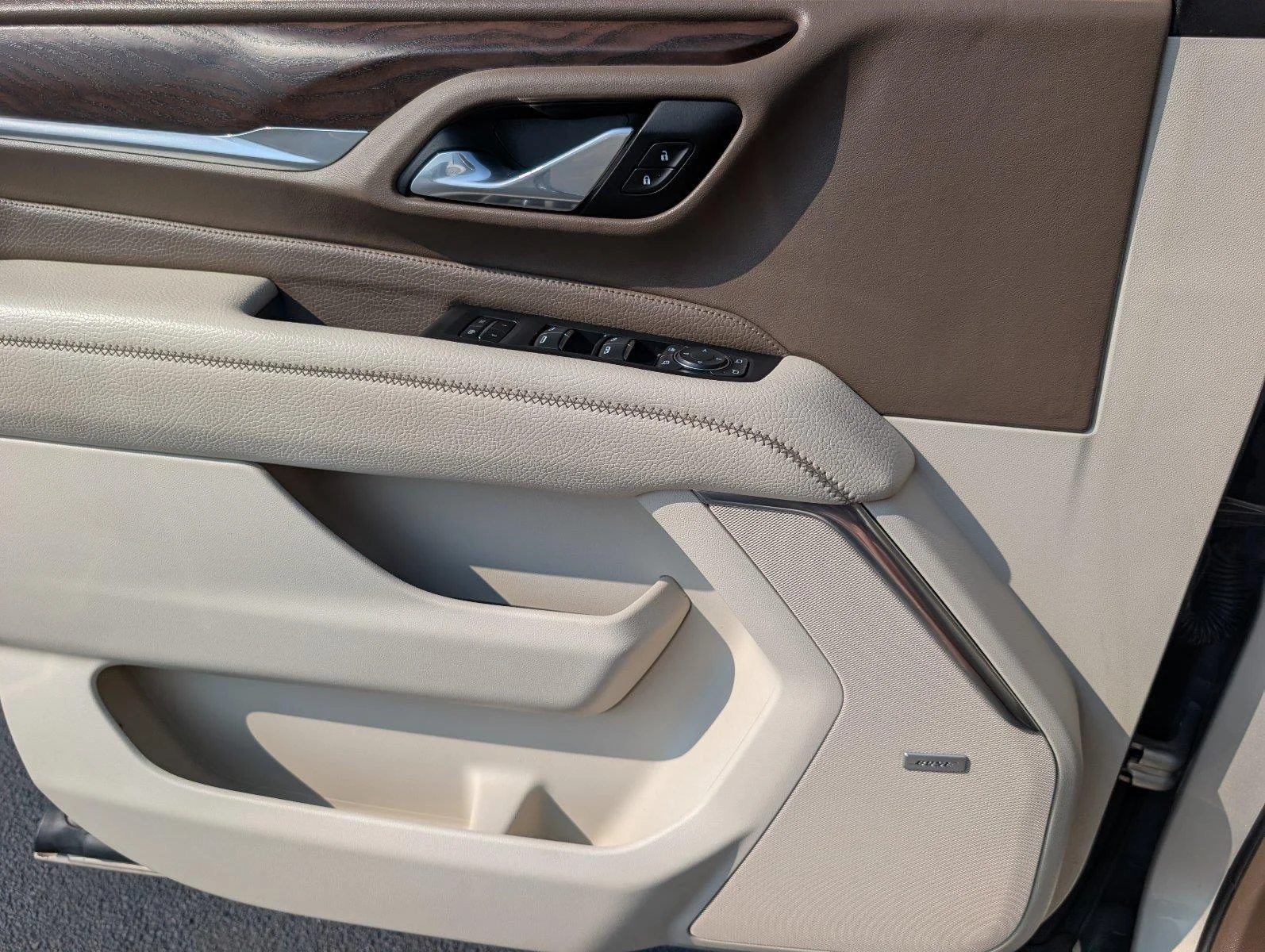 Used 2021 PEARL BEIGE METALLIC GMC Denali image 20