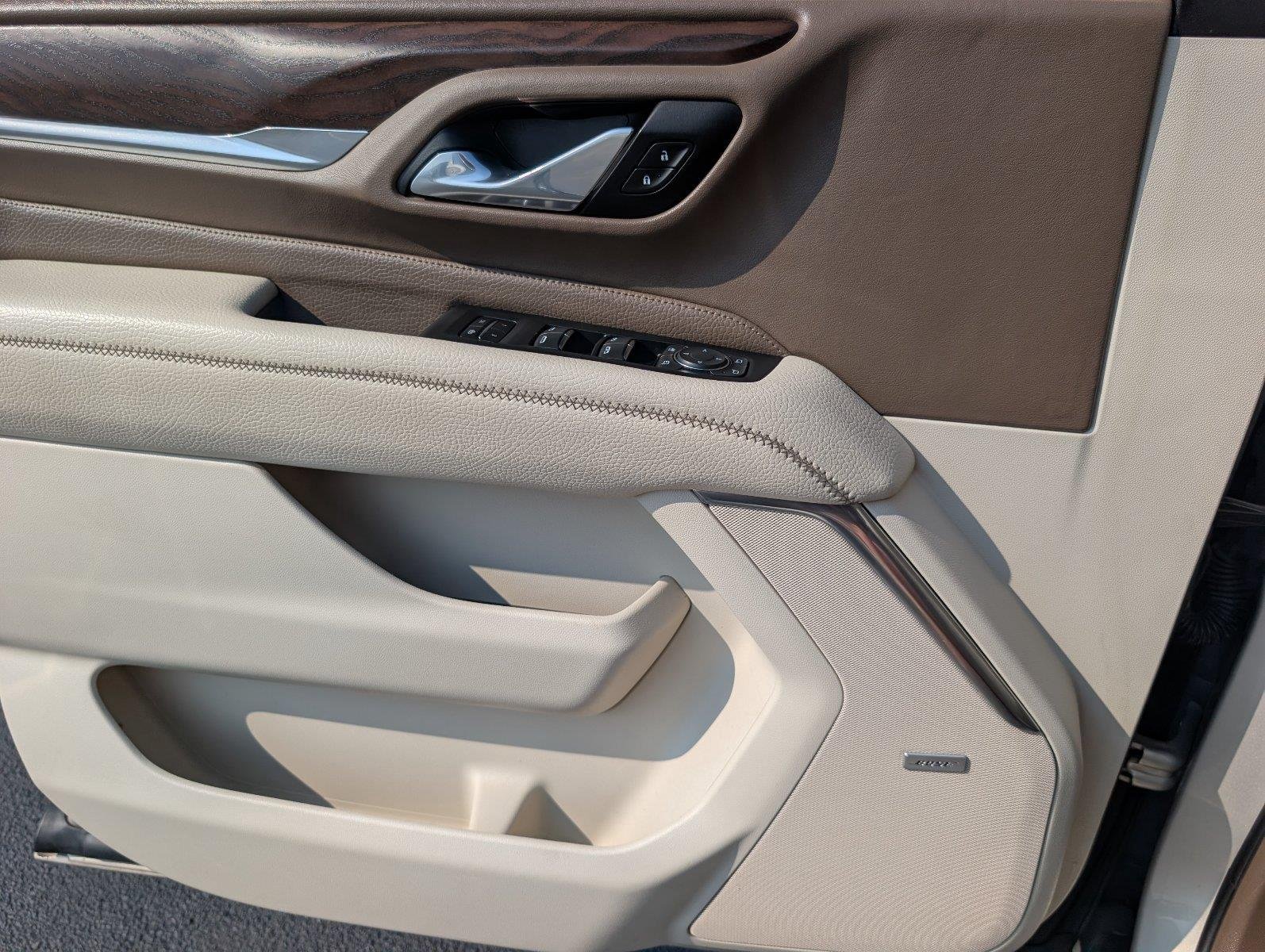 Used 2021 PEARL BEIGE METALLIC GMC Denali image 20