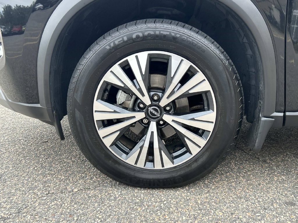 Used 2023 Black Nissan SV image 9