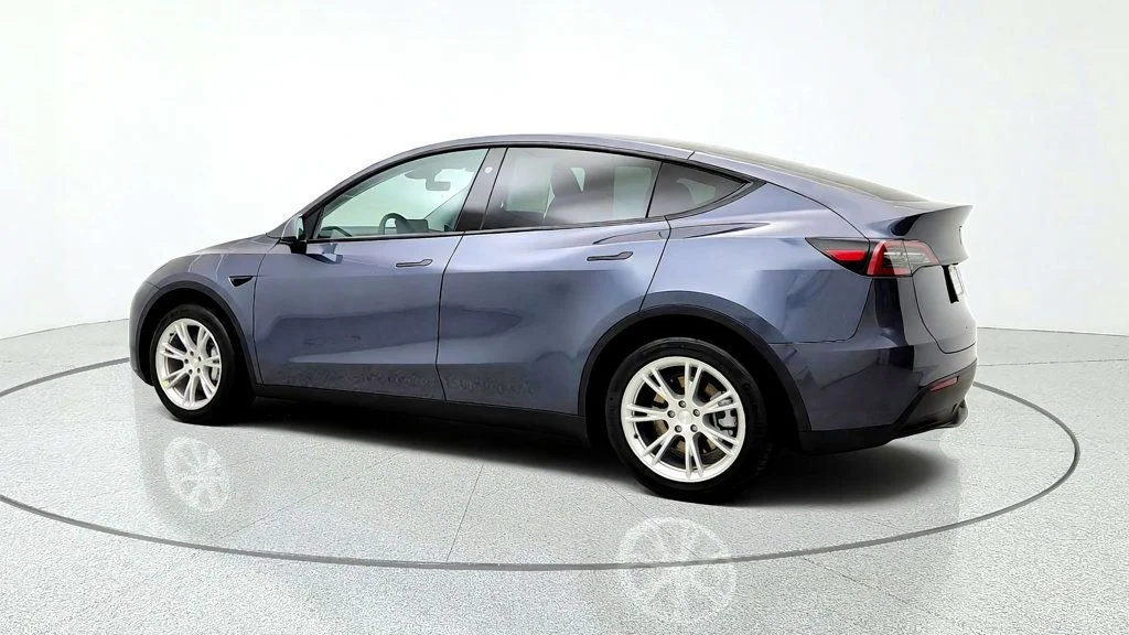 Used 2023 Midnight Silver Metallic Tesla AWD *Ltd Avail* image 7