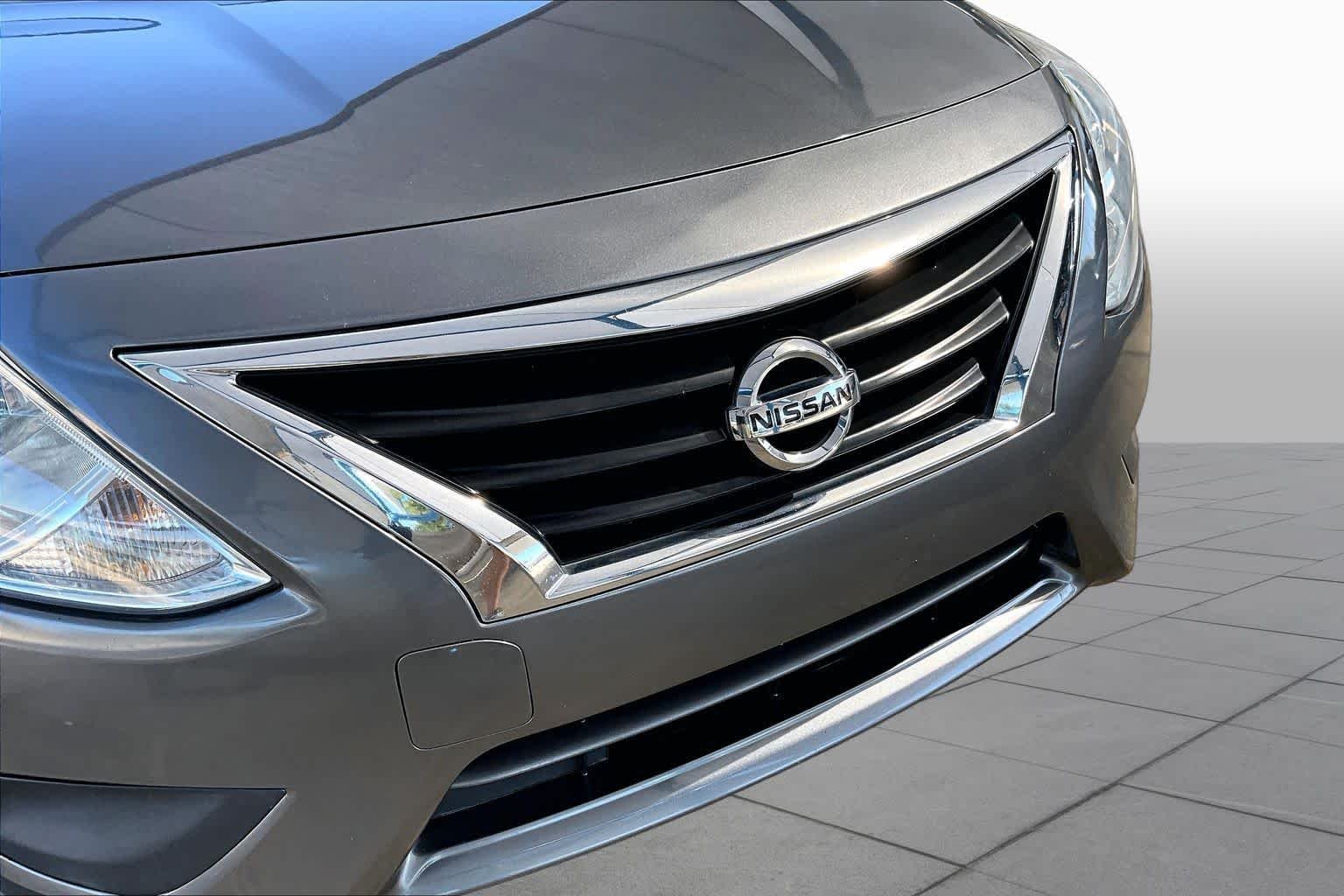 Used 2016 Gun Metallic Nissan SV image 30