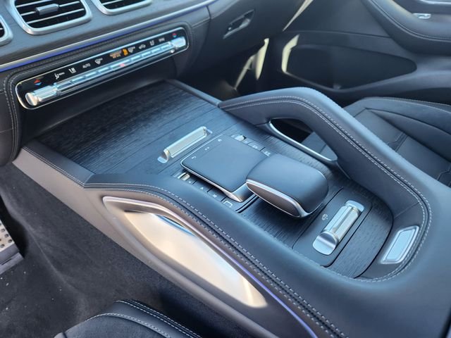 New 2026 MANUFAKTUR Moonlight White Metallic Mercedes-Benz GLE 53 AMG® image 23