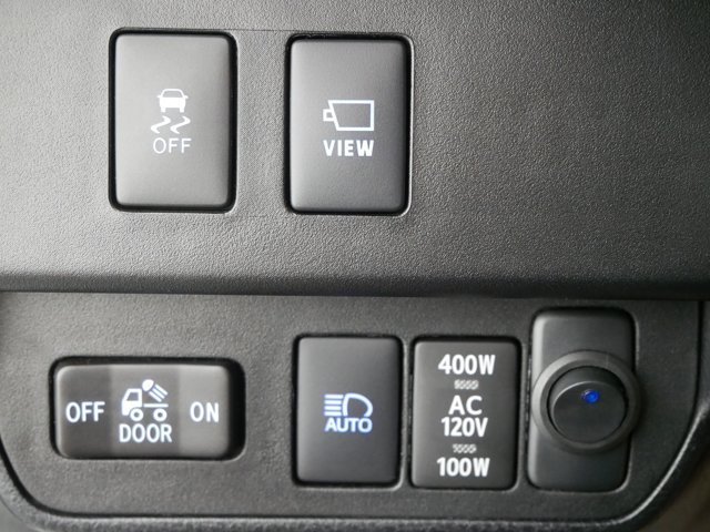 Certified Used 2023 Ice Cap Toyota Double Cab TRD Off-Road w/ Premium Pkg & Advanced Technology Pkg image 28