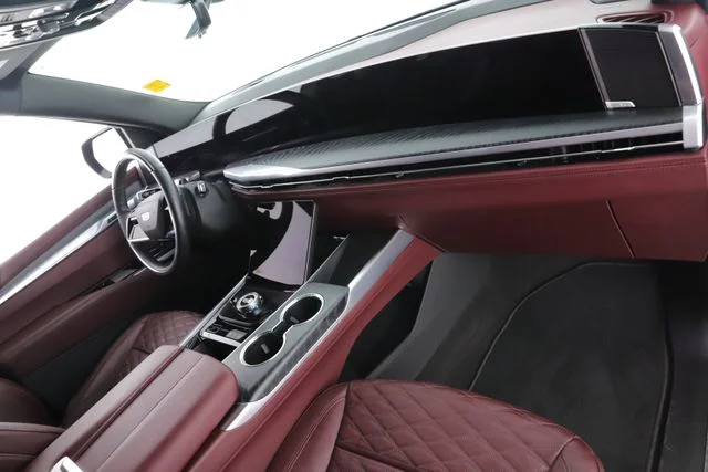 2026 Cadillac Escalade Sport - Photo 37