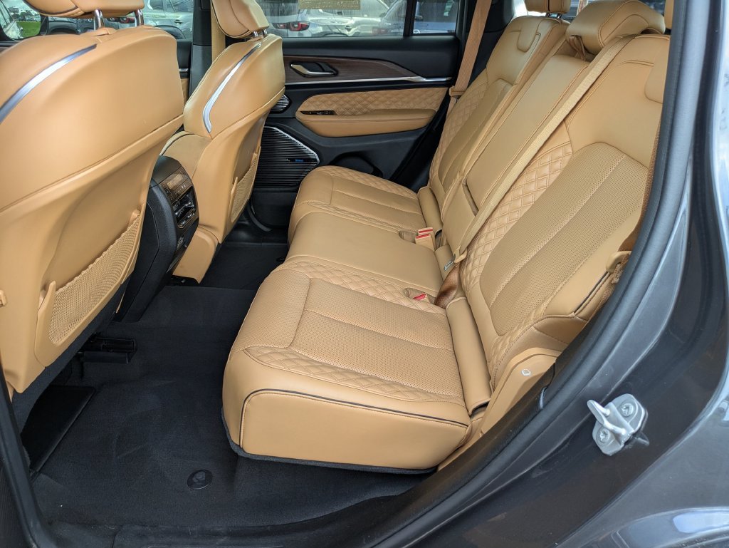 Used 2022 Gray Jeep Summit image 20