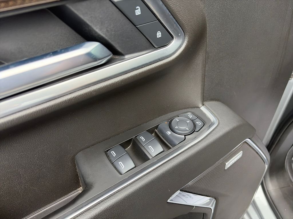Used 2025 Gray Chevrolet RST image 19