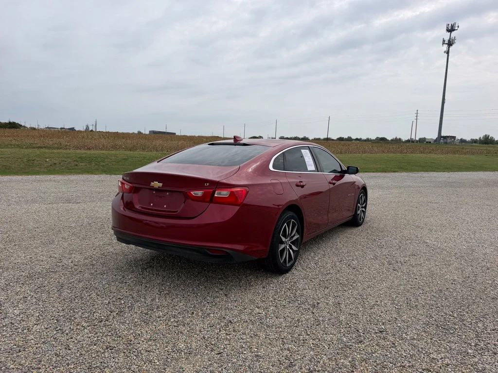 Used 2018 Red Chevrolet LT image 3