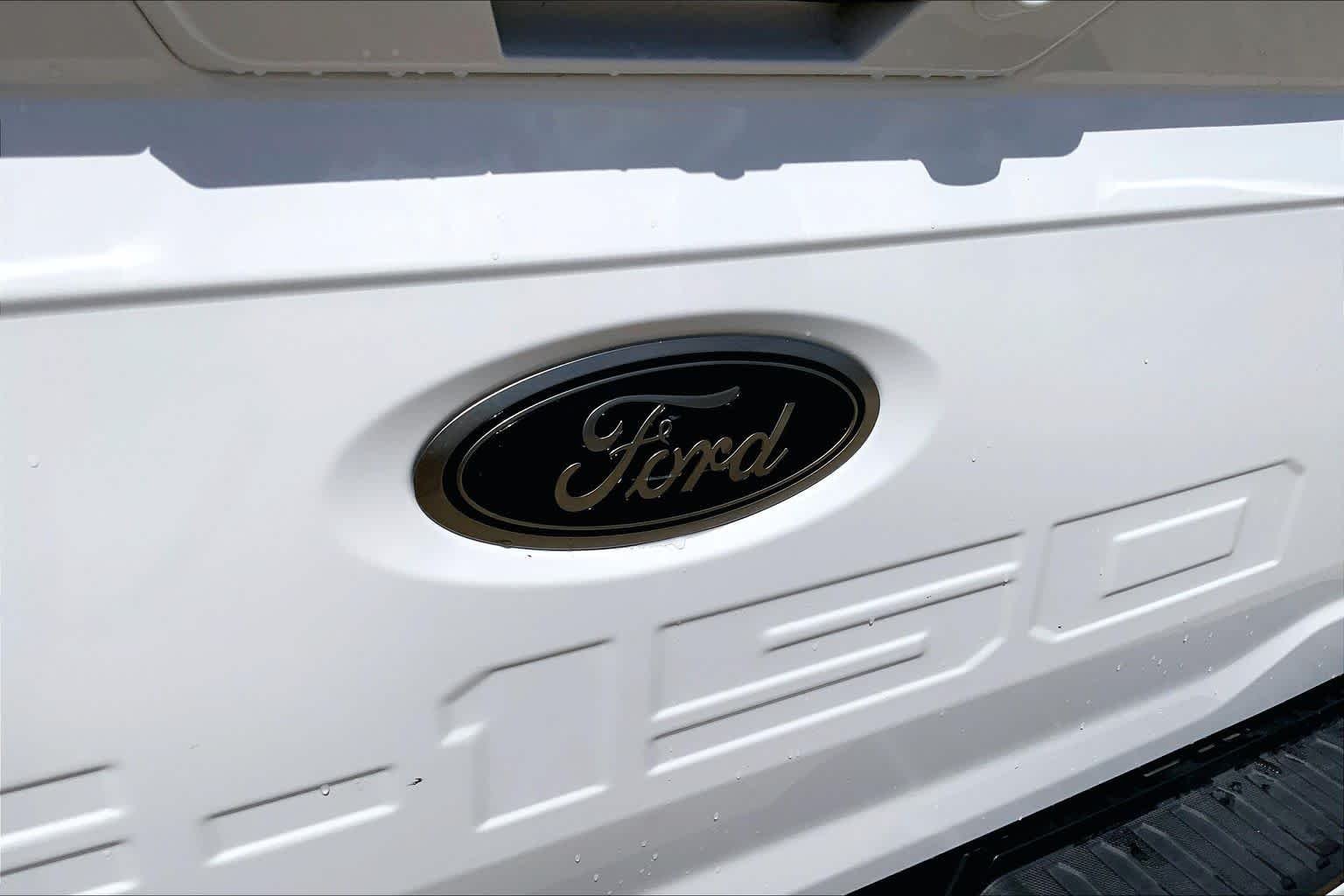 Certified Used 2023 Oxford White Ford XLT image 30