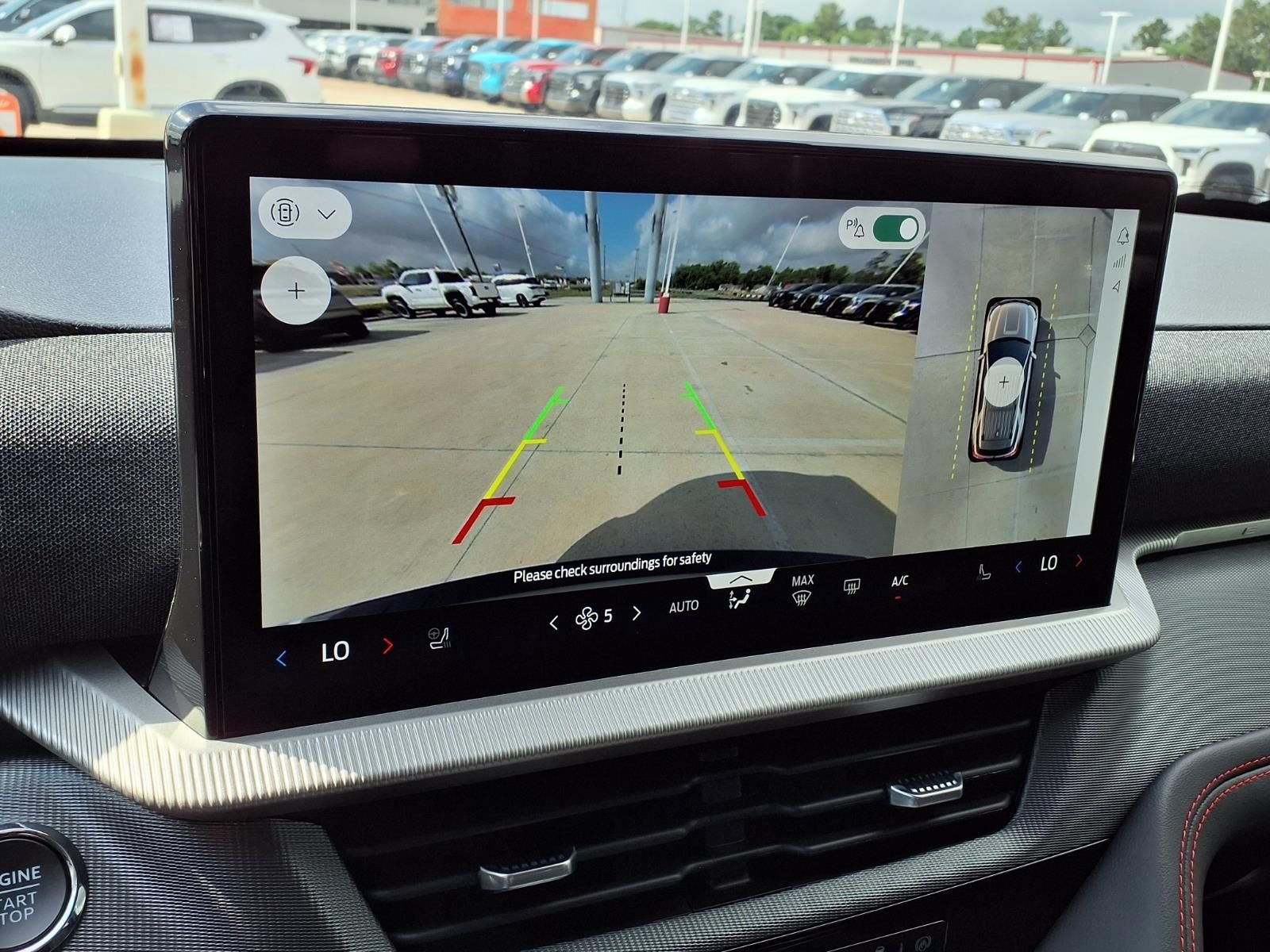 2026 Ford Explorer ST-LINE - Photo 12