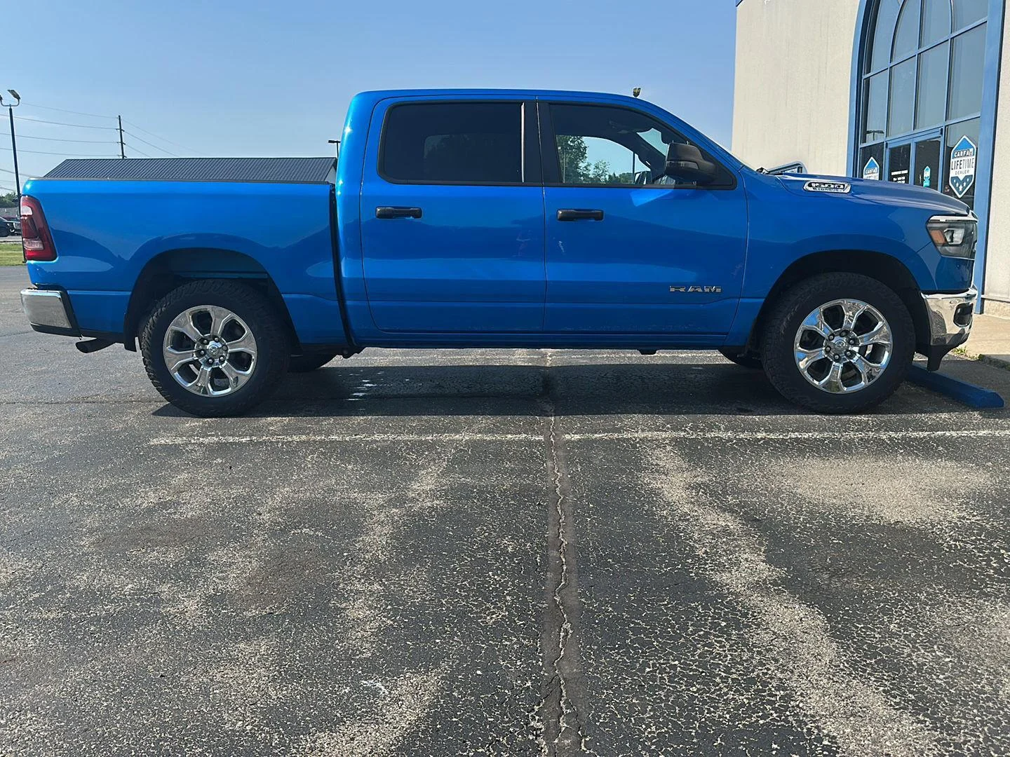 Used 2023 Hydro Blue Pearlcoat Ram Big Horn image 4
