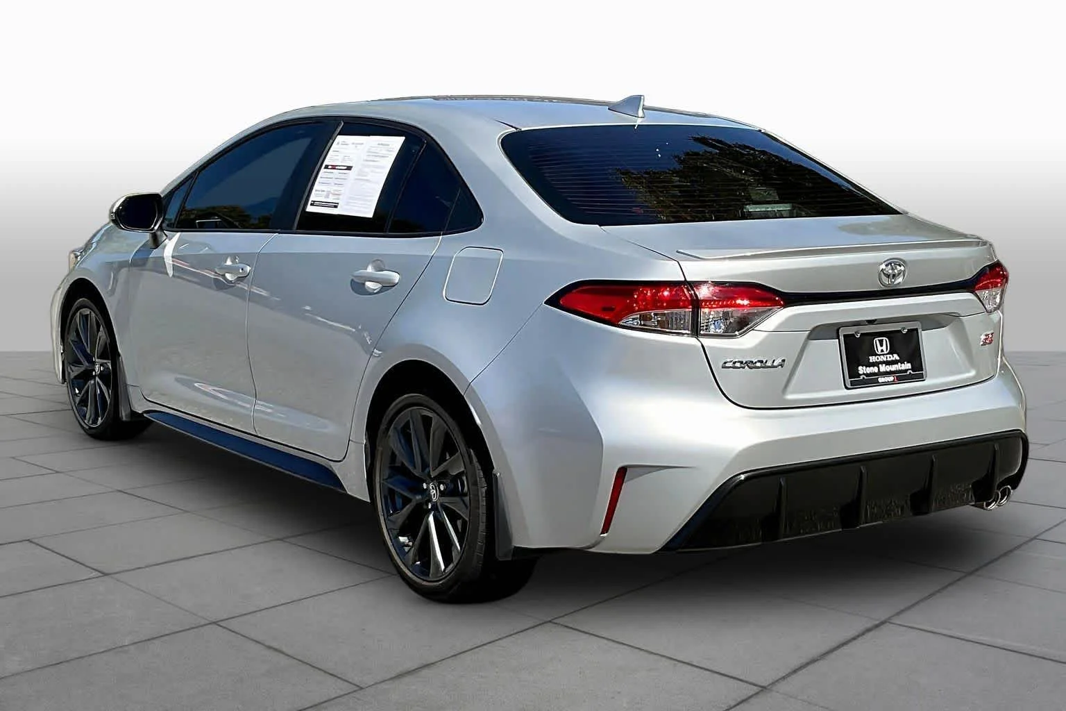 Used 2025 Classic Silver Metallic Toyota SE image 12