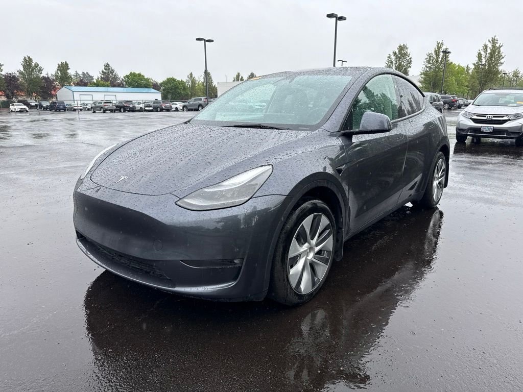 Used 2023 Midnight Silver Metallic Tesla Long Range image 3