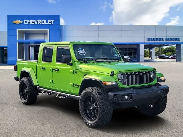 2025 Jeep Gladiator Nighthawk Auto's photo