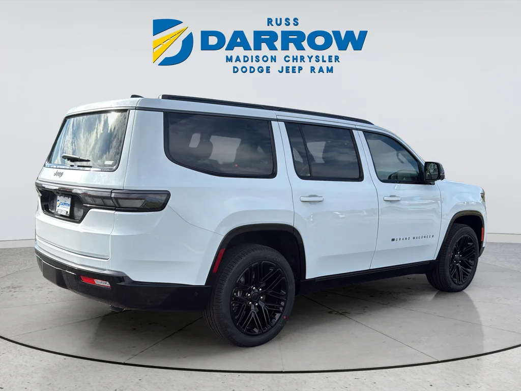 New 2026 Bright White Clear-Coat Exterior Paint Jeep Limited Reserve image 5