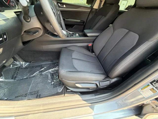 Used 2023 Silver Kia LXS image 19