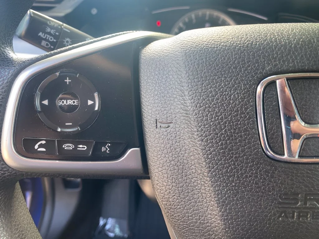 Used 2018 Blue Honda LX image 14