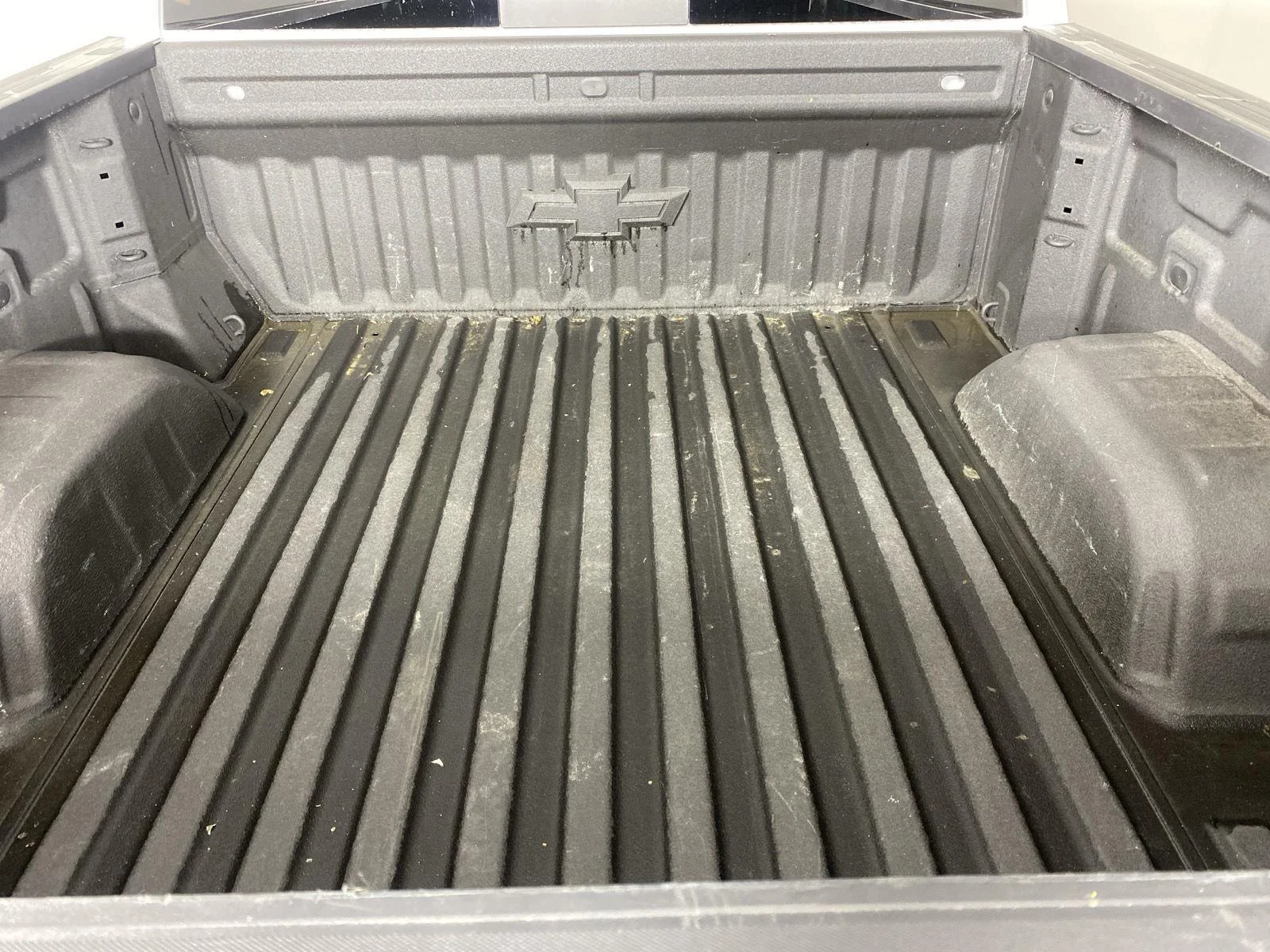 Used 2024 Summit White Chevrolet RST image 26
