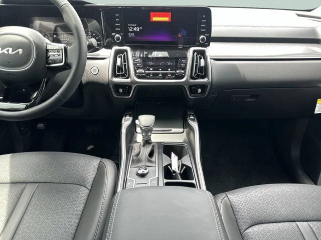 Used 2023 White Kia S image 12