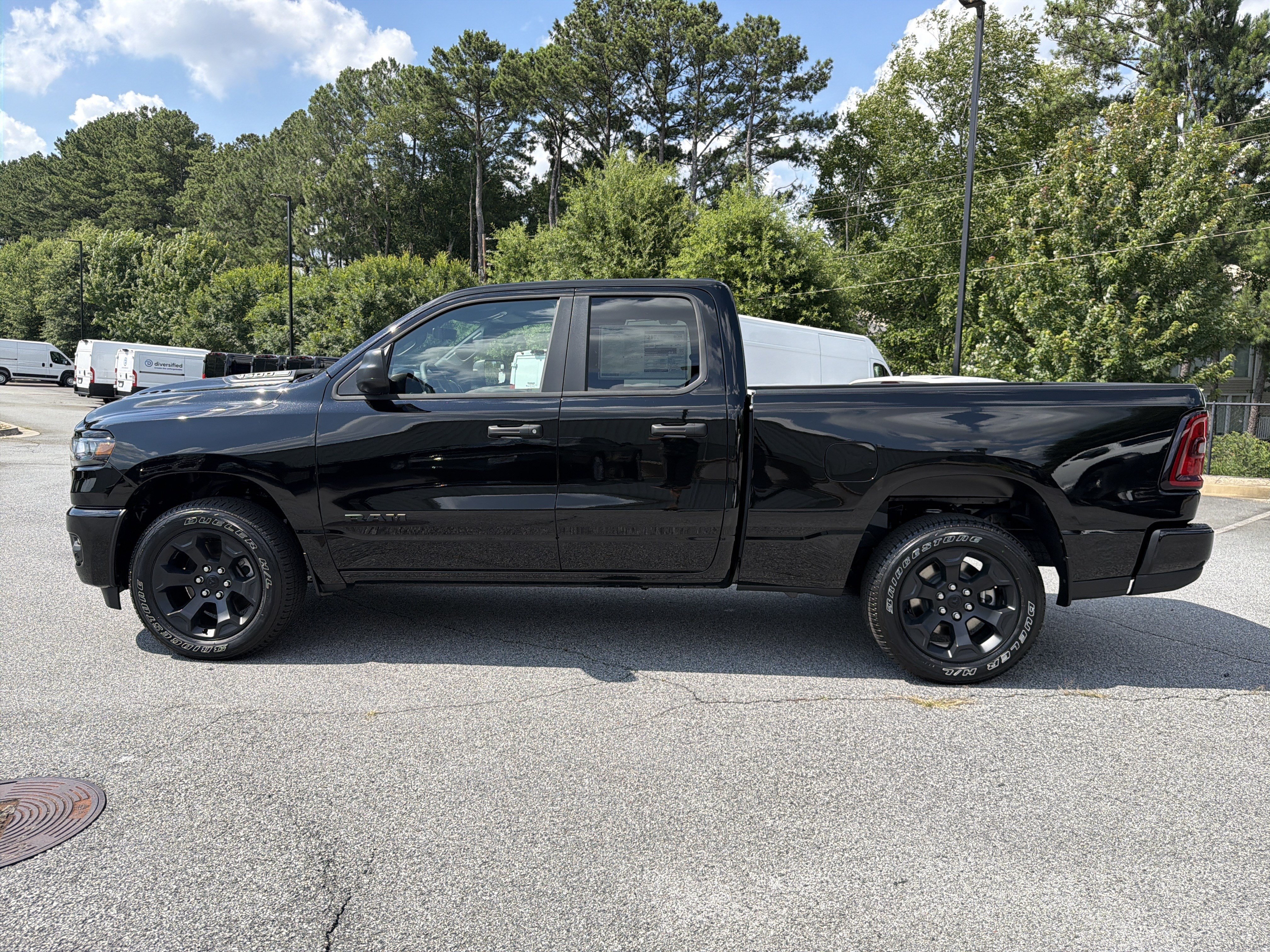 New 2026 Diamond Black Crystal Pearlcoat Ram Express image 4