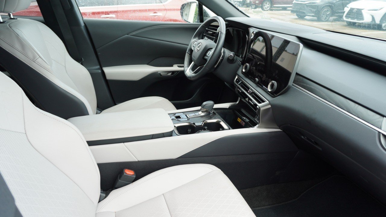Certified Used 2025 IRIDIUM Lexus RX 350 Premium Plus image 10