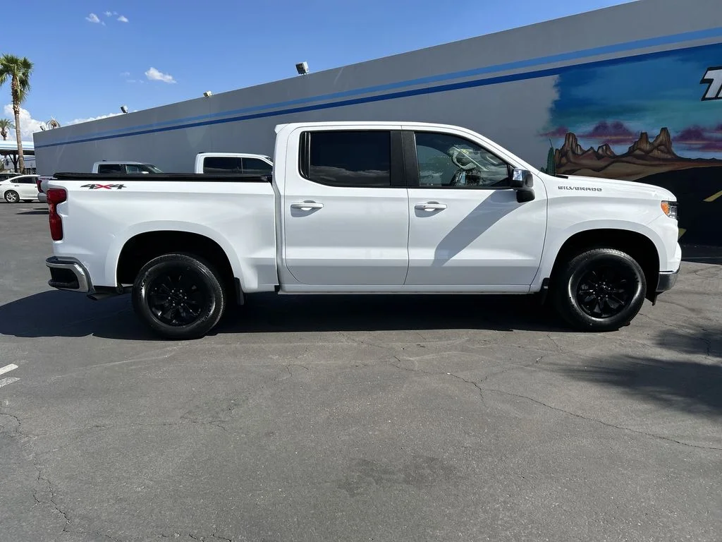 Used 2024 White Chevrolet LT image 7