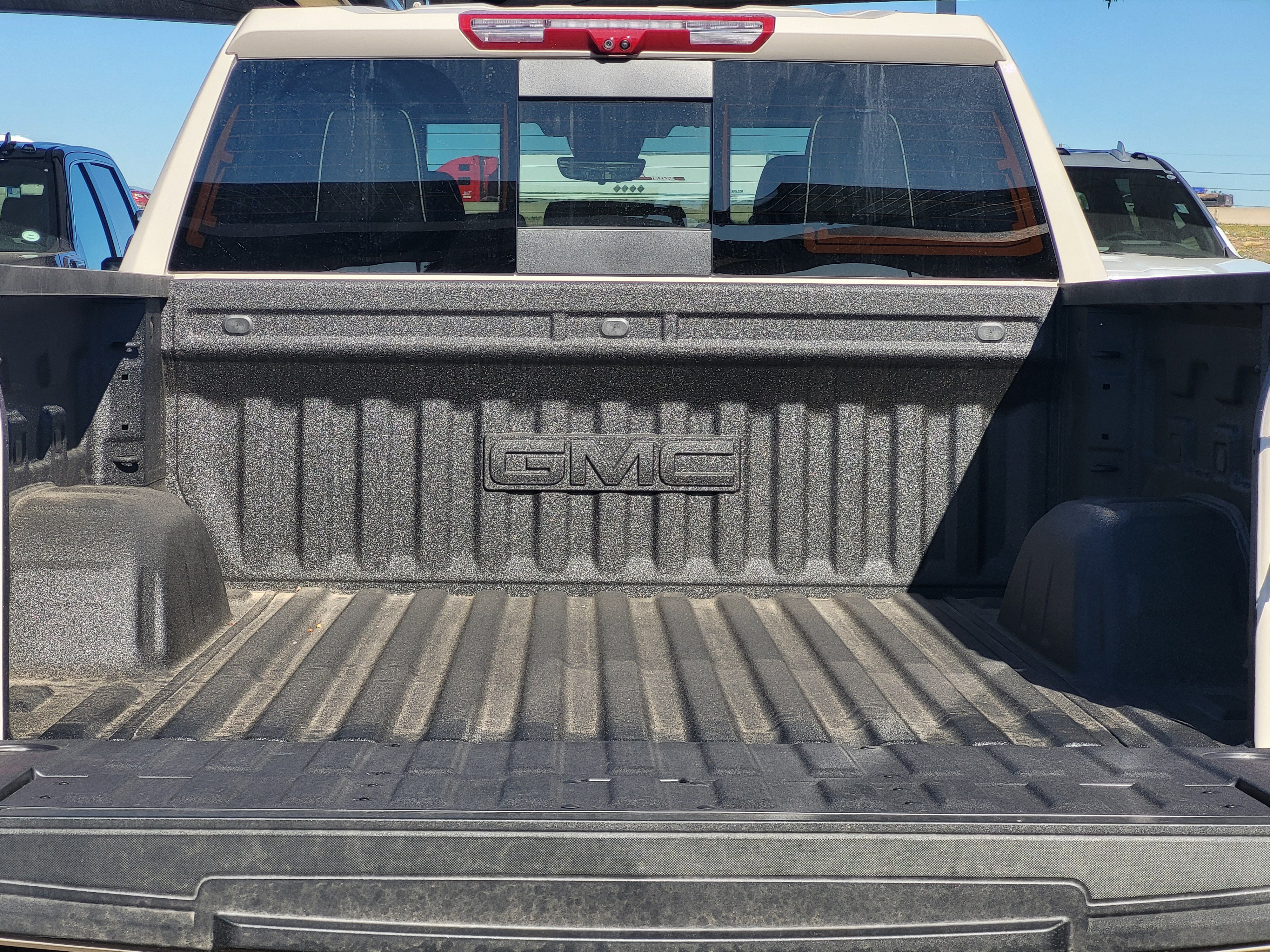 2026 GMC Sierra 1500 AT4X - Photo 26
