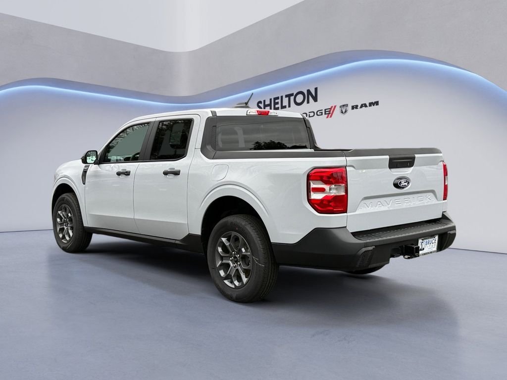 New 2025 White Ford XLT image 3