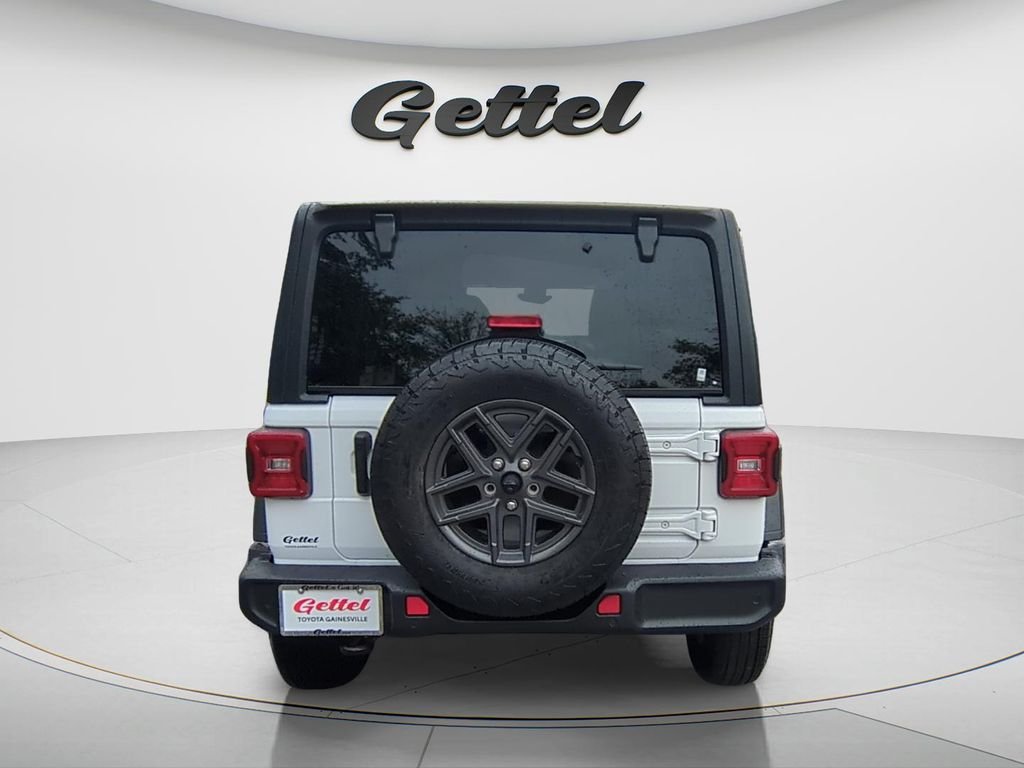 Used 2024 White Jeep Sport S image 6