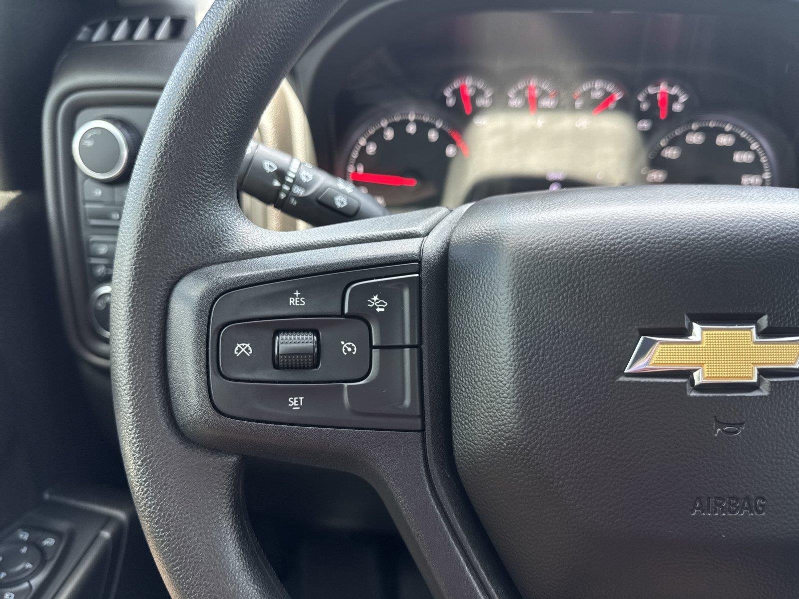 Used 2025 Slate Gray Metallic Chevrolet Custom image 22