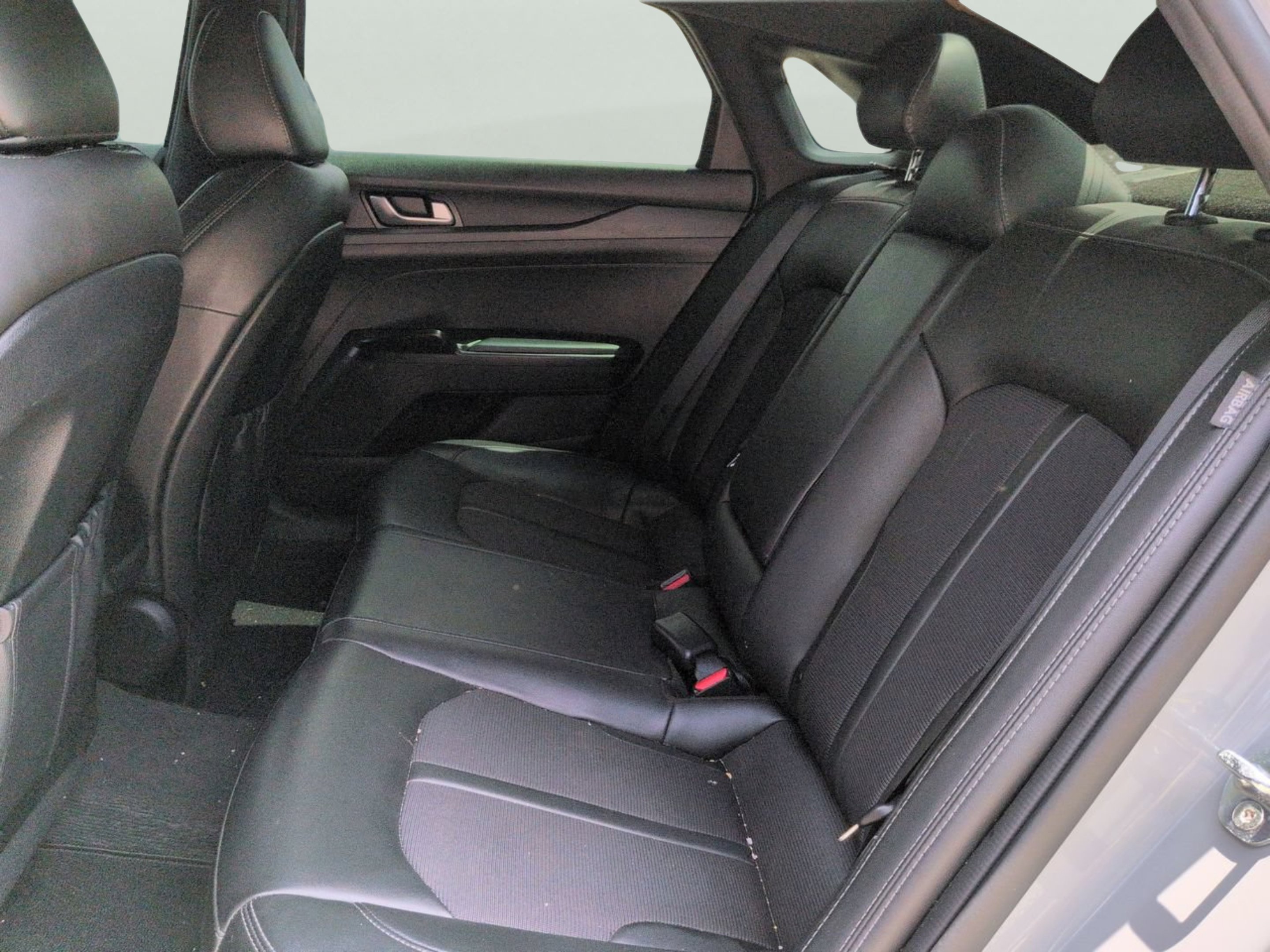 Used 2021 Wolf Gray Kia GT-Line image 11