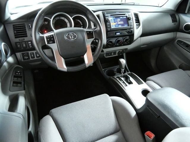 Used 2013 Black Toyota Base image 4
