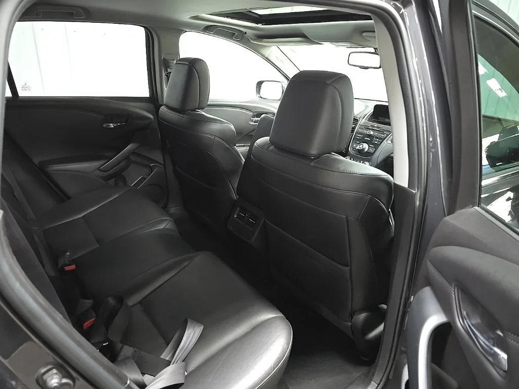Used 2016  Acura Base image 18