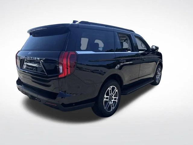 Certified Used 2025 Black Metallic Ford Active image 8