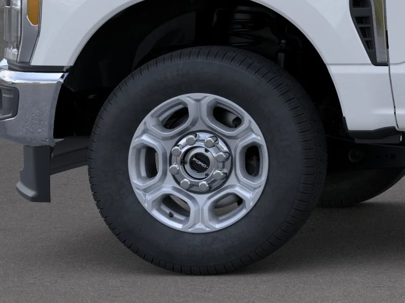 New 2026 Oxford White Ford F-250® XLT image 19