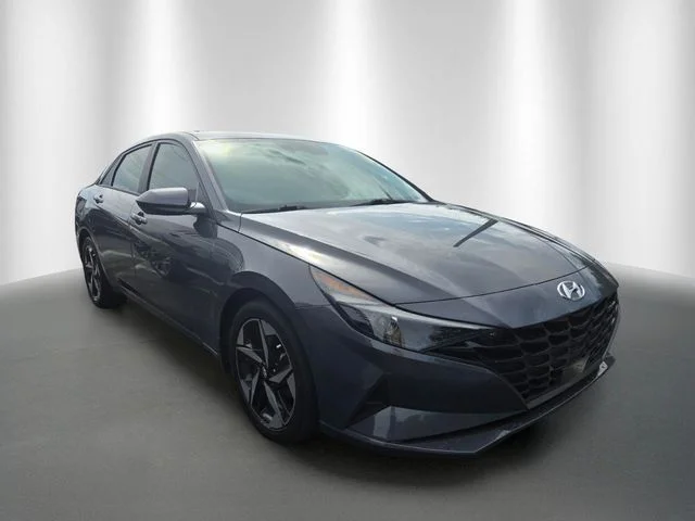 Used 2023 Gray Hyundai SEL image 5