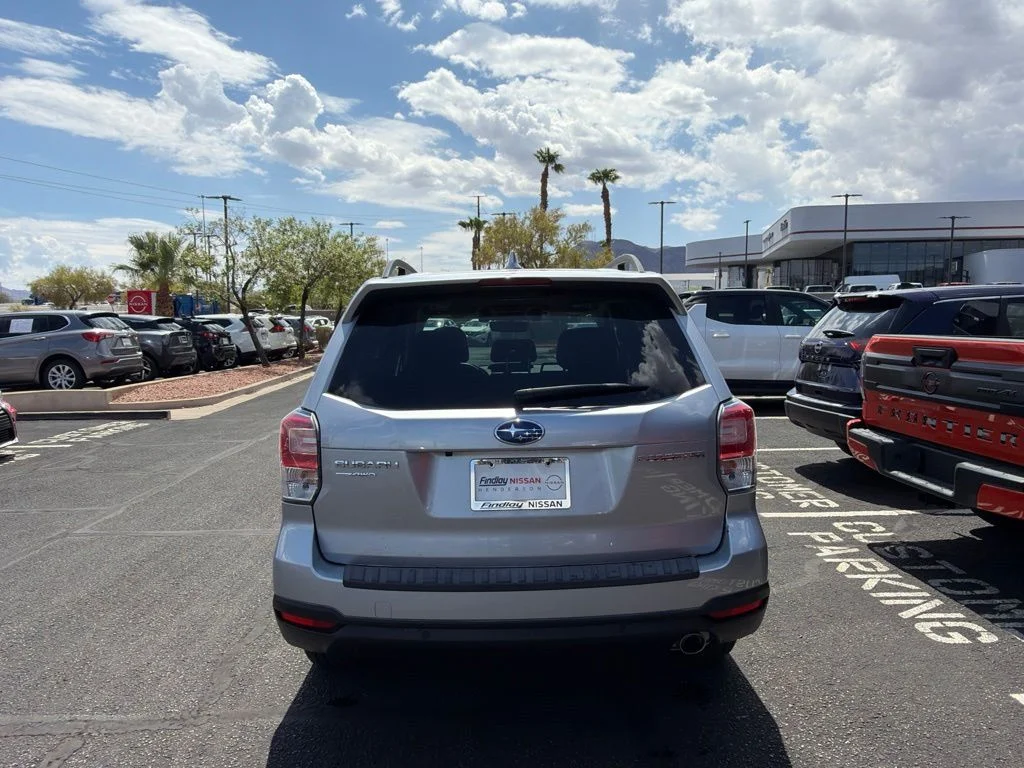 Used 2018 Silver Subaru 2.5i Limited image 5