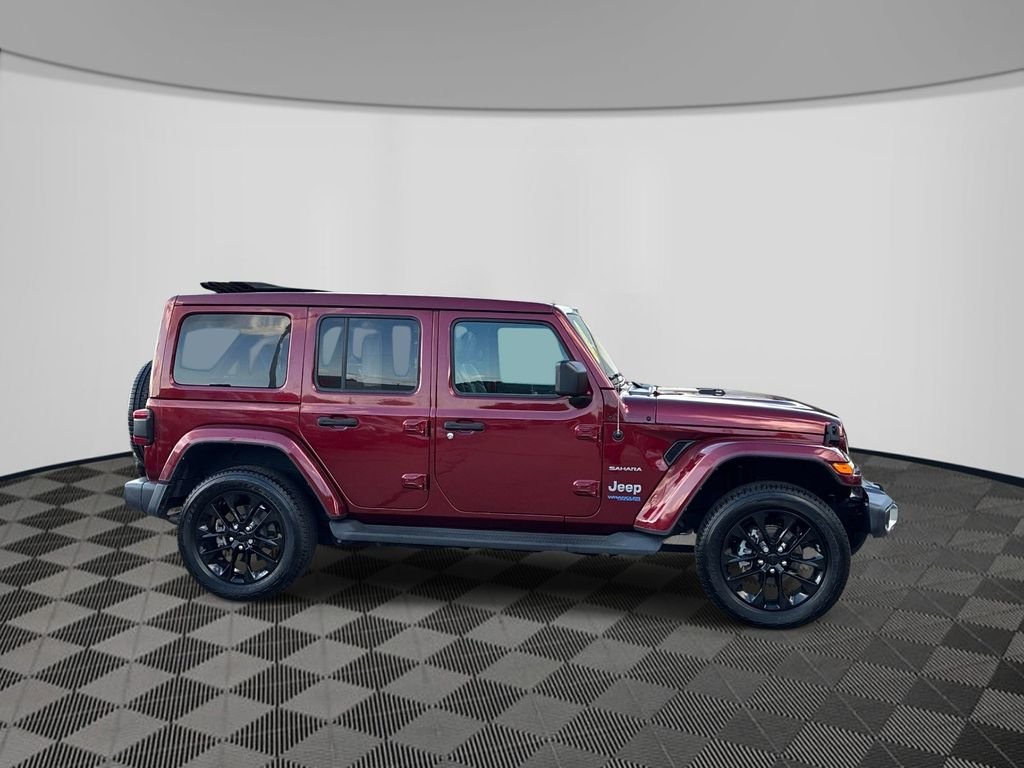 Used 2021  Jeep Unlimited Sahara 4xe image 8